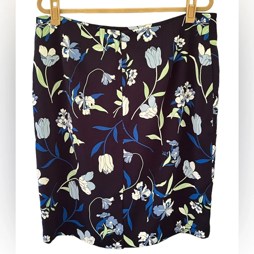 NEW Ann Taylor Factory Navy Blue Floral Straight Pencil Skirt Lined Size 16